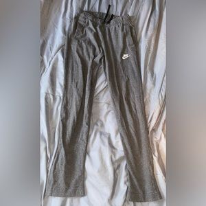 Men’s grey small Nike sweatpants